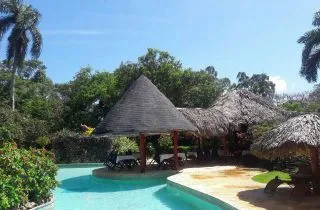 LAS PUERTAS DEL PARAISO